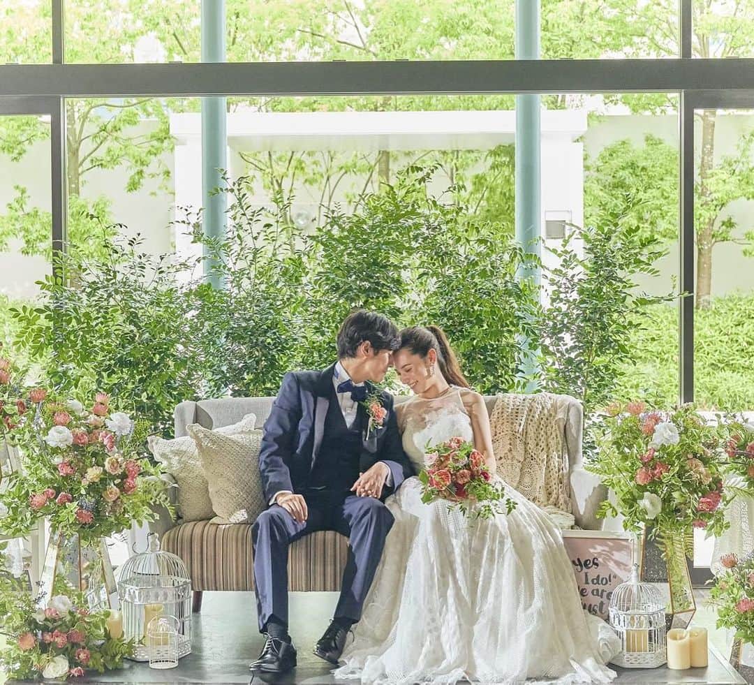 麗風つくばシーズンズテラスさんのインスタグラム写真 - (麗風つくばシーズンズテラスInstagram)「明けましておめでとうございます🎍  麗風つくばシーズンズテラス 本日1/4（月）より 営業スタートでございます！  今年もたくさんの新郎新婦様 お越しいただきますご列席の お客様へ安心安全を第一に スタッフ一同精一杯 努めさせていただきます☘️  これからご結婚をお考えの お客様はInstagramのTOPより ブライダルフェアご予約が 可能でございます。  年始はたくさんの魅力的な フェアをご準備しておりますので 是非ご参加くださいませ。  それでは2021年も 宜しくお願いいたします！  . #式場探し #つくば #茨城  #いばらき #結婚 #結婚式  #結婚式準備 #プレ花嫁  #日本中のプレ花嫁さんと繋がりたい  #お洒落さんと繋がりたい  #写真好きな人と繋がりたい  #カメラ好きな人と繋がりたい  #インスタ映え #フォトジェニック  #いいね返し #結婚式演出  #wedding #weddingdress #party  #photography #photooftheday  #instagramers #instagram  #dearswedding  #麗風つくばシーズンズテラス」1月4日 14時05分 - rayfuu