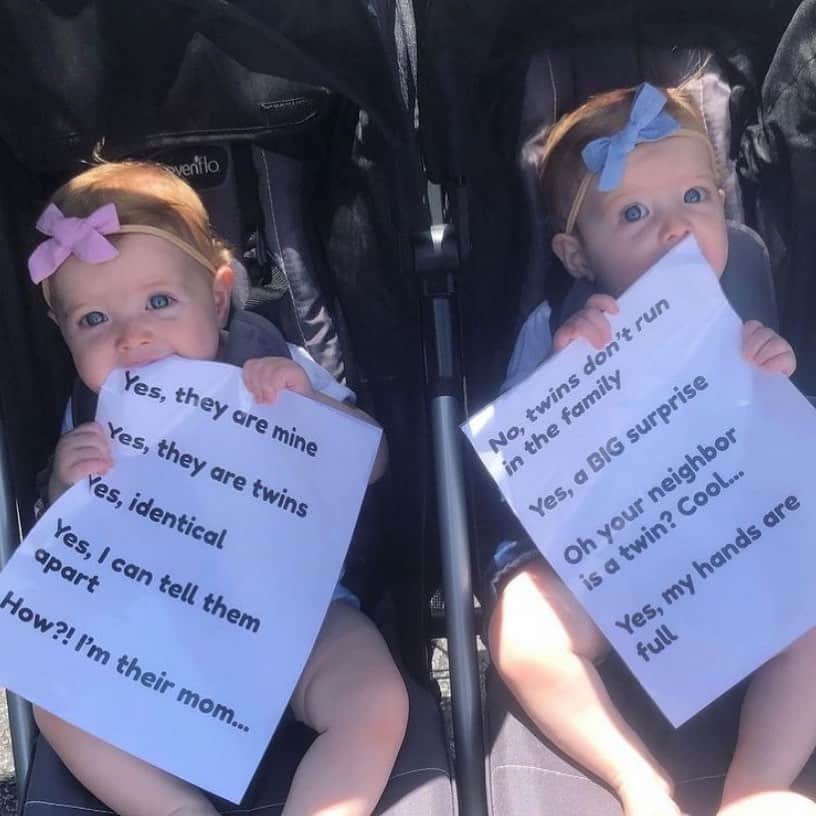 Average Parent Problemsのインスタグラム：「Any twin moms need some printouts? // From @okayest_twin_mom」