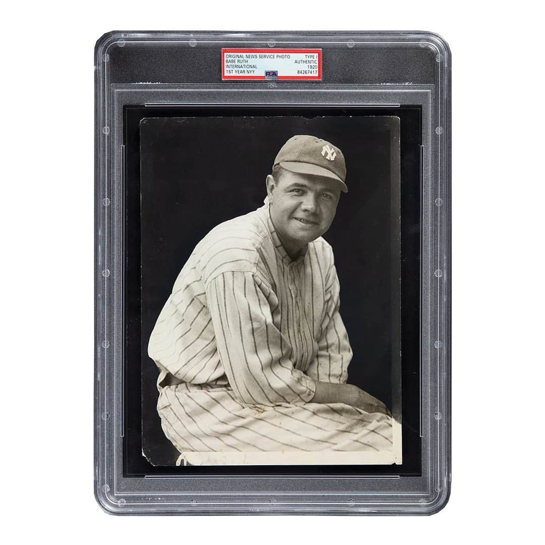 HYPEBEASTさんのインスタグラム写真 - (HYPEBEASTInstagram)「@hypebeastgaming: Baseball card-related photos of Jackie Robinson and Babe Ruth are set to go on sale at @heritageauctions. Robinson’s 5 x 7 inches image was used in an Associated Press news coverage of the Brooklyn Dodgers’ series with the St. Louis Cardinals, and has been professionally authenticated by PSA/DNA, assigned a Type I designation as a period original and is expected to sell for at least $80,000 USD. While the image of a young Babe Ruth circa 1920 originated from Baseball Magazine where the back of the card includes a hologram that aligns the card’s source to the famed publication and is expected to sell for $20,000 USD. Find out more details via the link in our bio. The auction is set to open on January 29. ⁠⠀ Photo: Heritage Auctions」1月4日 15時21分 - hypebeast