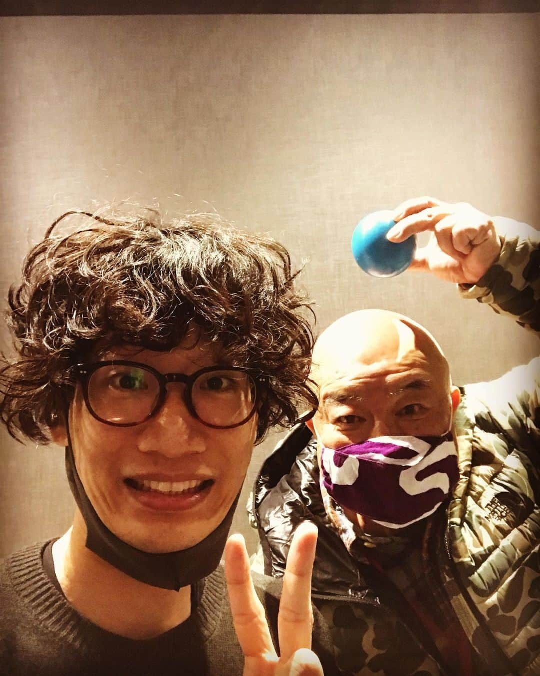 もりやすバンバンビガロさんのインスタグラム写真 - (もりやすバンバンビガロInstagram)「よしもと福岡劇場2日目です❗️ #寿一実　座長　#九州新喜劇 #もりやすバンバンビガロ」1月4日 15時58分 - moriyasubanbanbigaro