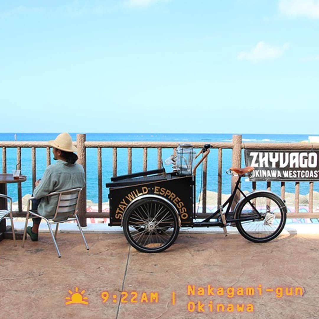 HereNowのインスタグラム：「Chatan’s coffee stand by the sea  📍：ZHYVAGO COFFEE WORKS（Okinawa）  "The bright red sunset may be spectacular, but I recommend stopping by in the morning to see the pale blue sea. Enjoying a coffee by the beautiful sea is special, which makes this a place that you’ll want to make time for." Editor, Masayuki Sesoko @sesokomasayuki   #herenowcity #herenowokinawa #Okinawa #instajapan #japantour #explorejapan #沖縄 #沖縄観光 #沖縄旅行 #오키나와 #오키나와여행 #일본여행 #日本旅遊#breakfasttime #breakfastideas #brunchtime #brunch #breakfastrecipes #bestfood  #foodstagram #wonderfulplaces #beautifuldestinations #travelholic #travelawesome #traveladdict #igtravel #livefolk #instapassport  #explorejapan」