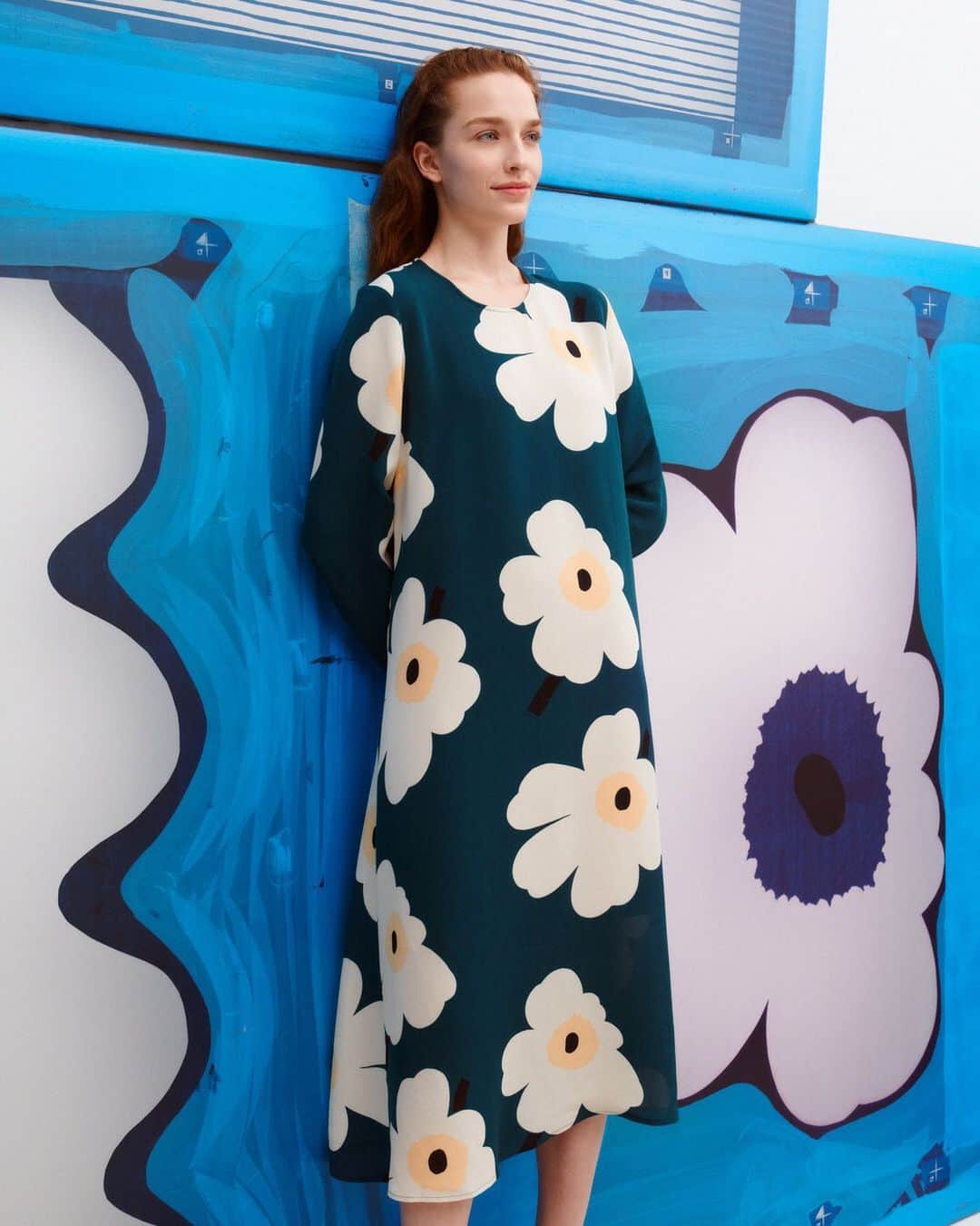 マリメッコのインスタグラム：「It's time to celebrate our artistic heritage with a future-oriented attitude. Introducing our first ready-to-wear collection in 2021: The Art of Printmaking collection. Get a glimpse at the Hilbertti dress and other new arrivals: link in bio. #marimekko」