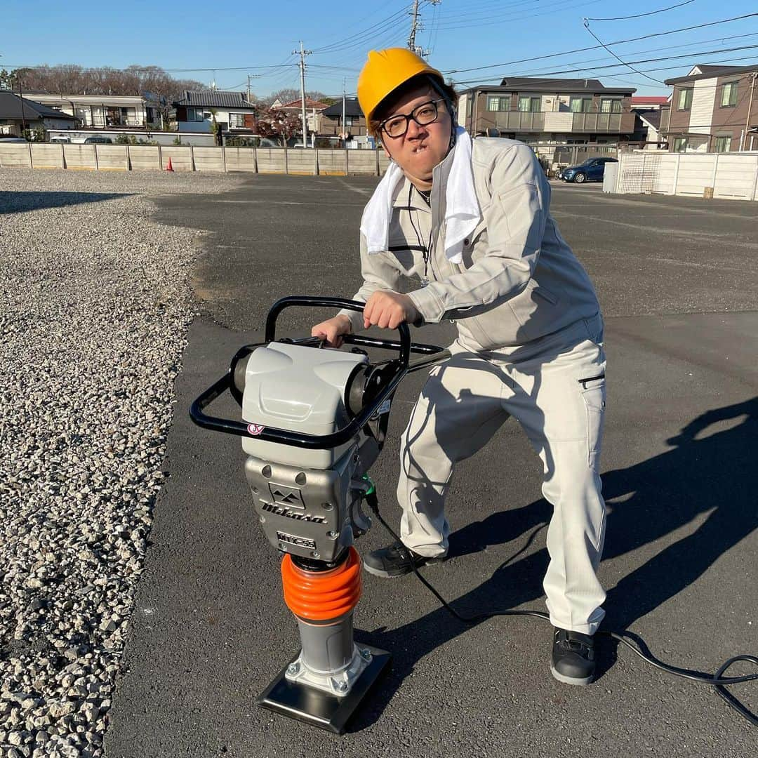 HIKAKINさんのインスタグラム写真 - (HIKAKINInstagram)「どうも、道路工事キンです。」1月4日 17時08分 - hikakin