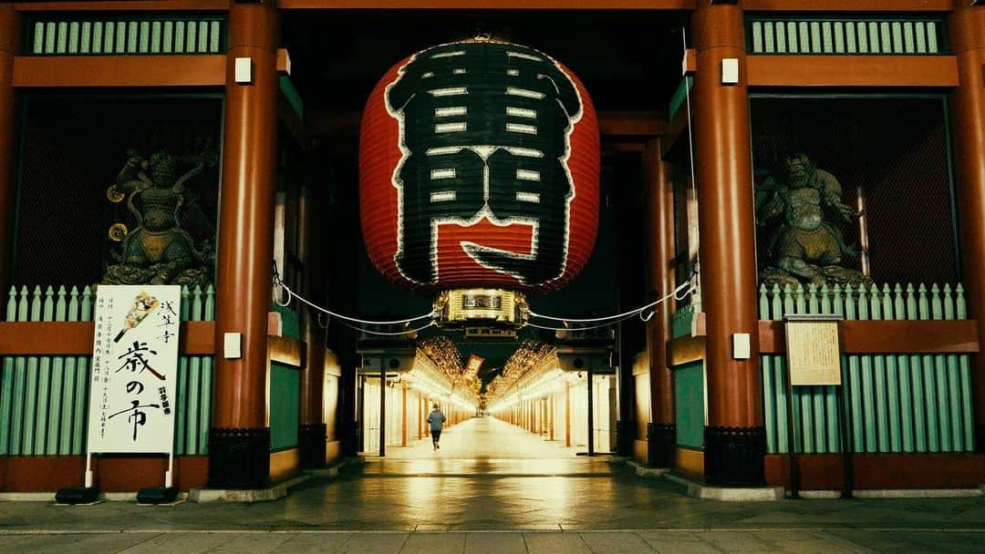 たなしんさんのインスタグラム写真 - (たなしんInstagram)「Onigiri SUN🍙”Yoake no Uta”  director ＆ Editor & Color collector tanashin🔥  #s1h  #tokyo #日の出富士山  #colorgrading   https://youtu.be/16Osfj6I0E8」1月4日 17時14分 - tanashingma