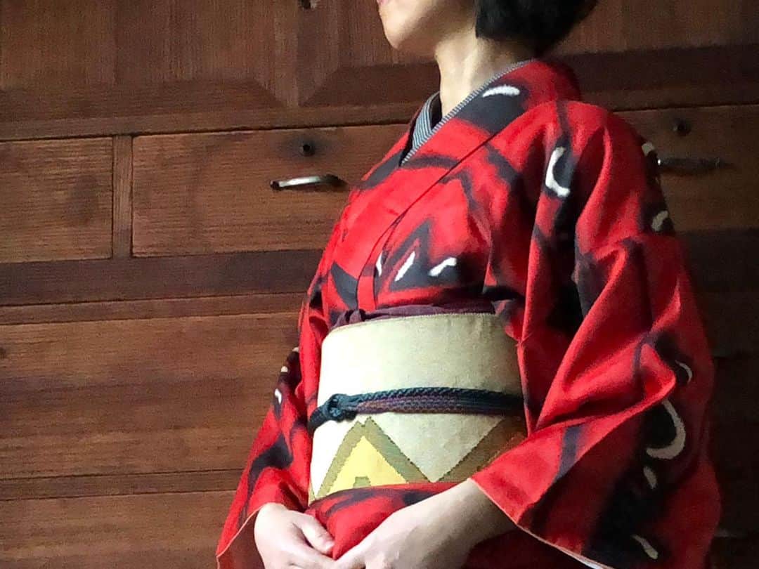 土井コマキさんのインスタグラム写真 - (土井コマキInstagram)「2021仕事始め、いってきます。 24:00からのミッドナイトガレージ @fm802_mg で始まり始まり〜。 #こまきもの  #着物 #着物記録  #japan #kimono #kimonostyling」1月4日 17時53分 - doikomaki