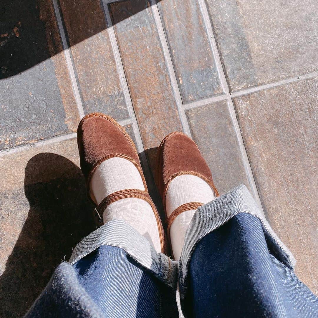 真奈さんのインスタグラム写真 - (真奈Instagram)「. @drogheriacrivellini  のお靴かわいい🥰 今日もころころしてるね って言われたよ🤣🤣🤣  #ころころ」1月4日 18時06分 - manatmnt0116