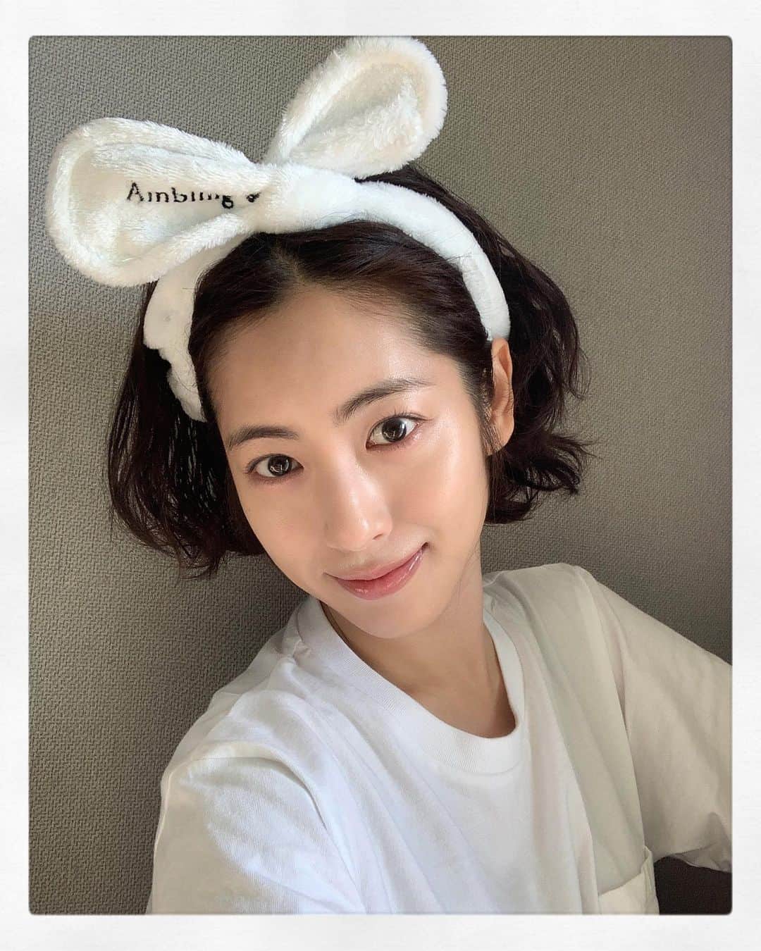 パン・ソヨンのインスタグラム：「. 새해 복 많이 받으세요  따듯한 안녕을 바랄게요 ⭐️ 올해 목표 중 하나는  멀리 오래 갈 수 있게 튼튼해지기  몸도 마음도 😘  #새해복많이받으세요 #happynewyear」