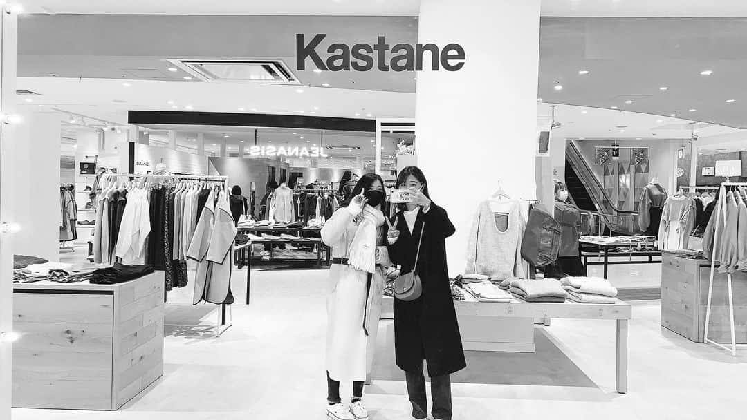 のインスタグラム：「・ オシャレな鏡発見👀✨」