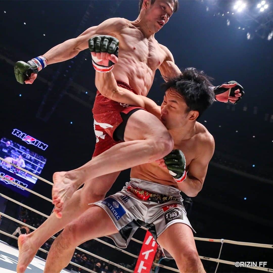 RIZIN FF OFFICIALさんのインスタグラム写真 - (RIZIN FF OFFICIALInstagram)「Yogibo presents RIZIN.26 -PLAYBACK PHOTOS- [Match.13]   Mikuru Asakura defeats Satoshi"Dominator"Yamasu by KO (Stand Punch) 4:20 of Round 1  #RIZIN #RIZIN26 #MMA #総合格闘技 #さいたまスーパーアリーナ #弥益ドミネーター聡志 #朝倉未来」1月4日 19時00分 - rizin_pr