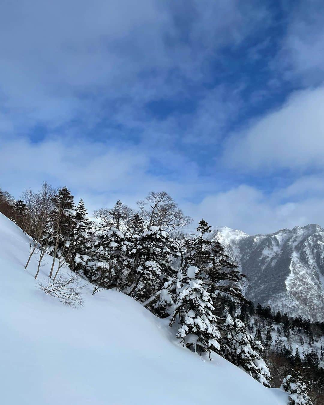 水越愛華さんのインスタグラム写真 - (水越愛華Instagram)「🏔🤍⛄️」1月4日 19時56分 - iamemika21