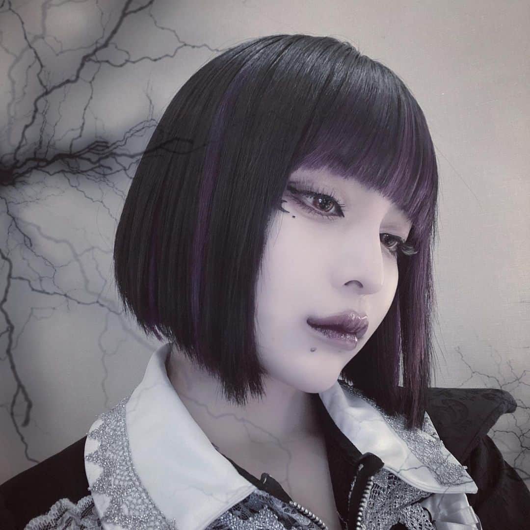 夜宵やむのインスタグラム