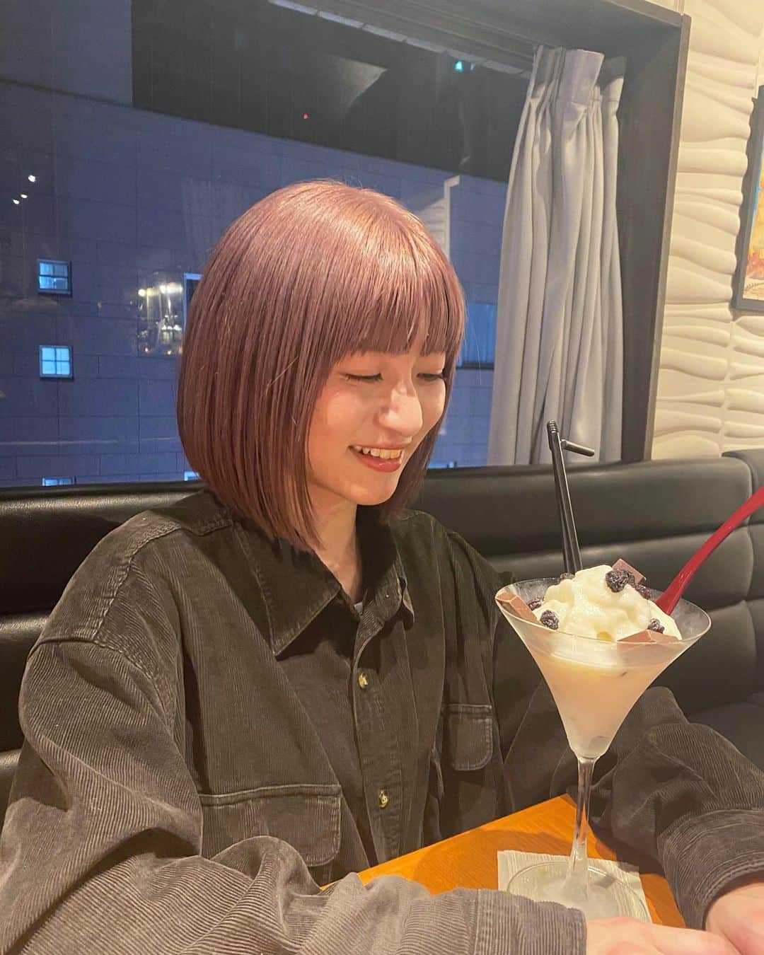 谷口萌衣子さんのインスタグラム写真 - (谷口萌衣子Instagram)「💇🏼‍♀️  自分史上1番明るい！やっとできた〜  #ピンクベージュ #ピンクヘアー #ボブ #ピンクラベンダー #ラベンダーアッシュ #ブリーチカラー #ラベンダーピンク #新年のご挨拶」1月4日 20時20分 - moeko_taniguchi