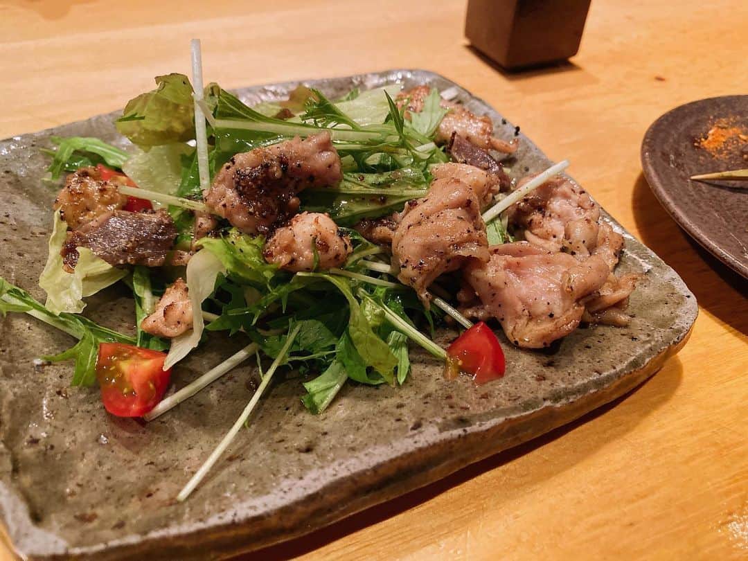 まんまるとまとさんのインスタグラム写真 - (まんまるとまとInstagram)「銀杏好きすぎて 毎日食べたい🌀 ・ ・ ・ #銀杏 #やきとり #銀座カフェ  #銀座ランチ #銀座グルメ #銀座 #銀座ディナー #銀座個室 #個室  #ginzatokyo #ginza #tokyo  #ginzadinner #dinner #JAPAN #japanesefood #chicken #food」1月4日 20時28分 - manmaru_tomato