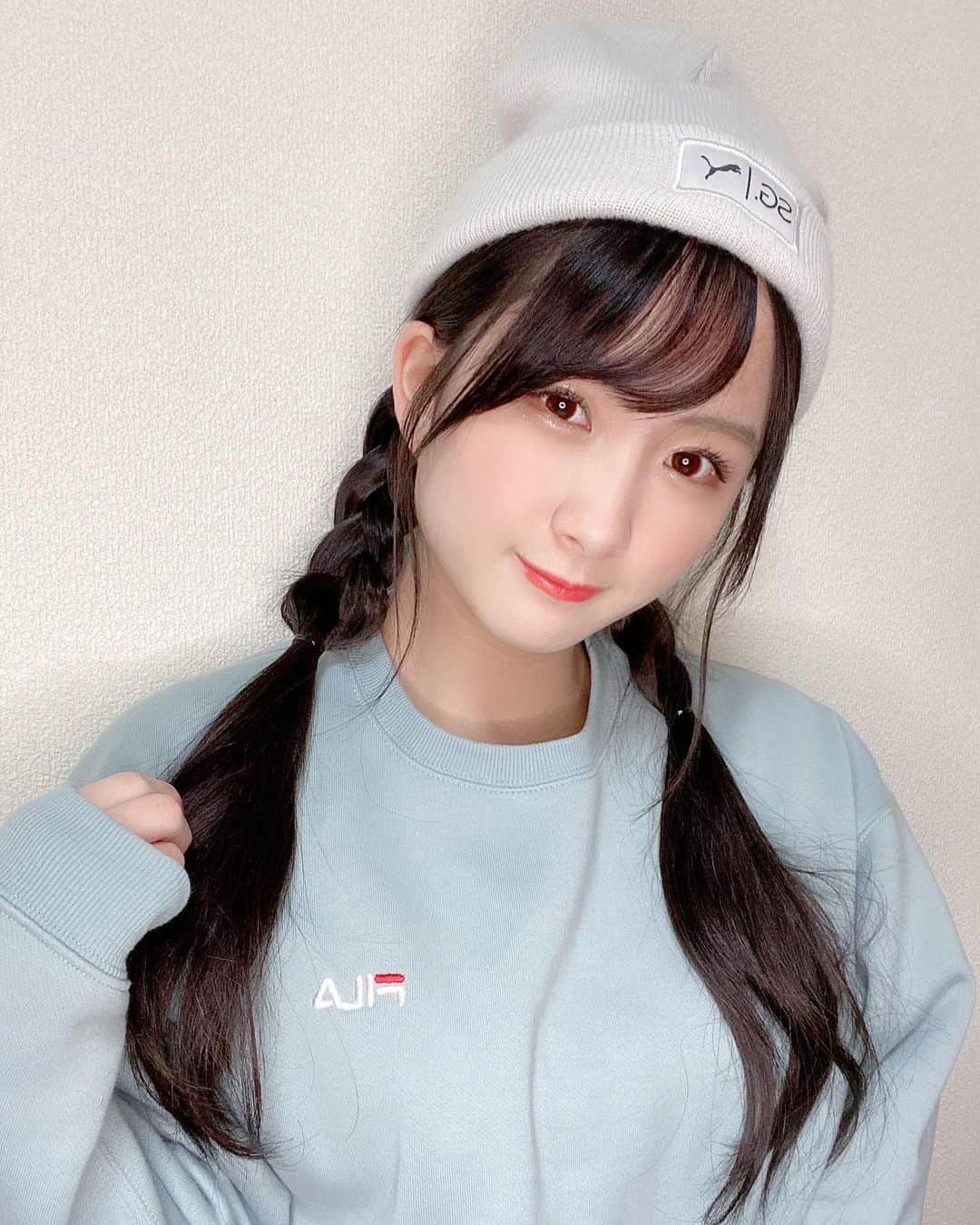 中野美来さんのインスタグラム写真 - (中野美来Instagram)「. . . #nmb48 #中野美来 #編み込みヘアアレンジ #ニット帽 #puma  #パーカー #fila  #実は #ヘアアレンジ #得意 🤤」1月4日 20時30分 - _miraco