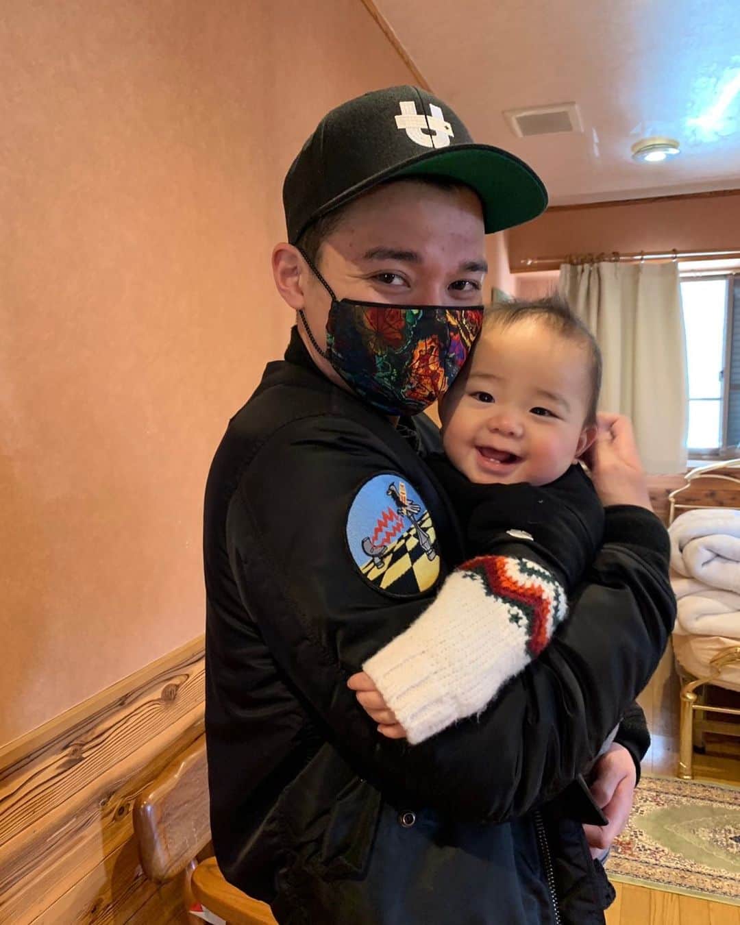 のインスタグラム：「かわいいなぁおい。 あけましておめでとう。 今年もよろしくお願いします。」