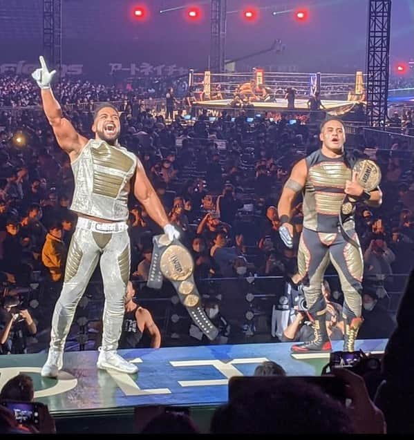 テヴィタ・フィフィタのインスタグラム：「Mission Accomplished. 2020 Tag League Champions AND NOW 7x IWGP Heavyweight Tag Team Champions! We came, we saw, we conquered. Damn right we exited in style, breaking protocol (unknowningly) and celebrated amongst the people. #GOD #Champions #WK15」