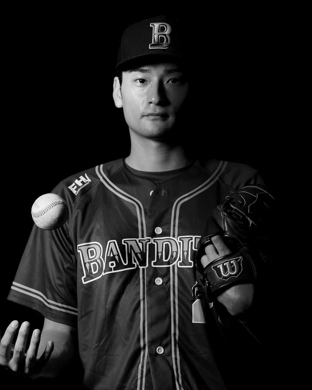 中村勝のインスタグラム：「Ready to opening game. If you have time please come at the stadium. #brisbanebandits #ABL」