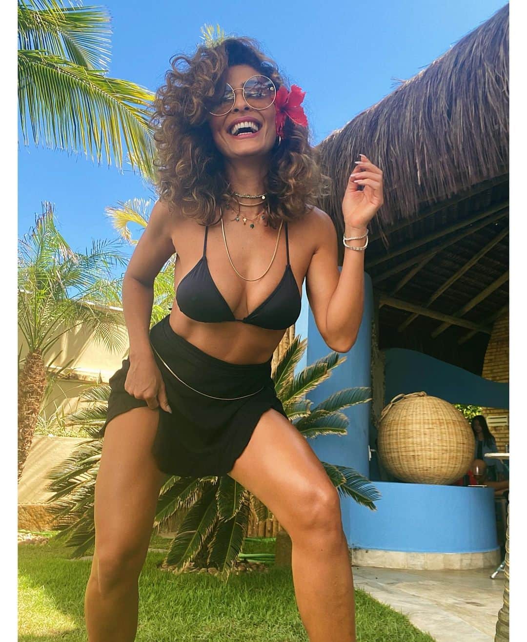 ジュリアナ・パエスのインスタグラム：「Ritmo! É ritmo de férias.... ma ôi!!!Hahahahahahahahaha」