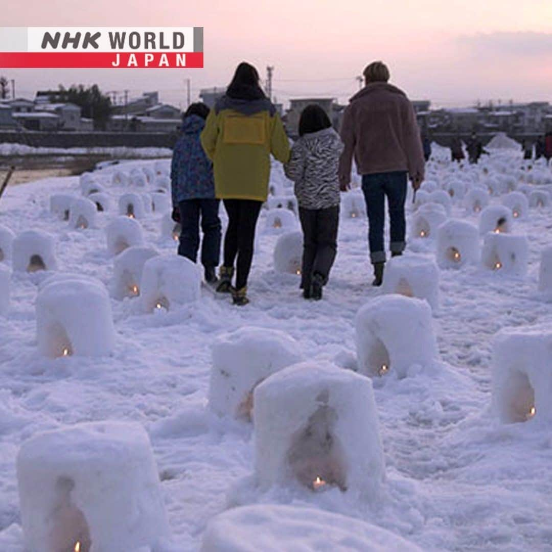 NHK「WORLD-JAPAN」さんのインスタグラム写真 - (NHK「WORLD-JAPAN」Instagram)「❄️Hundreds of kamakura - snow huts - are lit up 🕯 at a 450-year-old festival in Akita, northern Japan. The kamakura - meaning seat of the deity - come in all sizes, with children 👦👧 inviting passers-by into their human-sized ones, grilling mochi and providing warm amazake for their guests.😊 . 👉Watch｜Spiritual Explorers: Snow｜Free On Demand｜NHK WORLD-JAPAN website.👀 . 👉Tap the link in our bio for more on the latest from Japan. . . #snow #雪 #kamakura #かまくら #kamakuramatsuri #水神様 #snowfestival #snowhut #snowigloo #mochi #amazake #japanfestival #winterfestival #Yokote #AkitaPrefecture #snowjapan #kami #kamakurafestival #yokotesnowfestival #横手の雪まつり #SpiritualExplorers #japan #nhk #nhkworld #nhkworldjapan」1月5日 7時00分 - nhkworldjapan