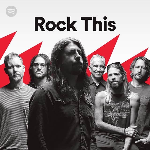 フー・ファイターズのインスタグラム：「'No Son of Mine' currently kicking off 2021 #RockThis on @spotify!!! 🤘 Listen now at link in bio.」
