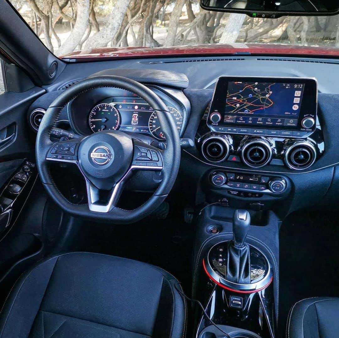 Nissanさんのインスタグラム写真 - (NissanInstagram)「With its motorcycle-inspired center console and motorsport-style gauges, the #NissanJuke revels in its unique style inside and out. #Juke #Nissan 📷 @clubeescapelivre」1月5日 7時35分 - nissan