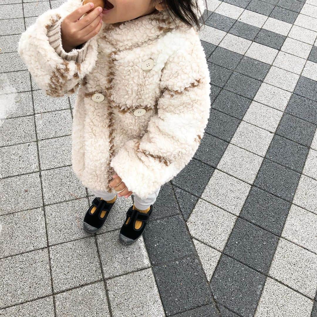 mai_1106のインスタグラム：「2021.1.3 * ベビーカステラ大好き💛 * * 4歳1ヶ月 1515days * * *」