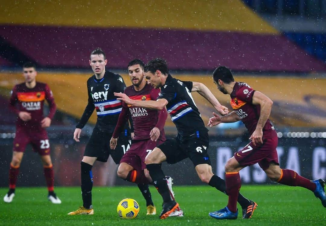 アルビン・エクダルさんのインスタグラム写真 - (アルビン・エクダルInstagram)「Tough and rainy game.. New chances soon to do better! Forza @sampdoria 💪🏻」1月4日 23時38分 - albinekdal