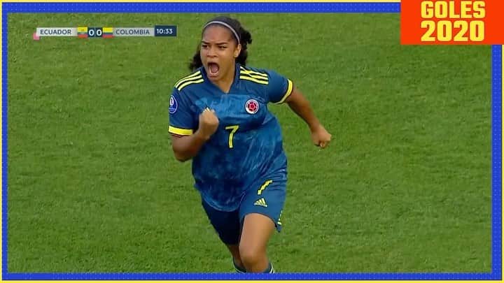サッカー コロンビア代表チームのインスタグラム：「Nuestras guerreras nos dejaron muchísimos goles en el 2020 👊🙋‍♀️  En este nuevo año estamos seguros de que llegarán muchas alegrías más ⚽🔥  📽️ ⬇️  #VamosColombia」