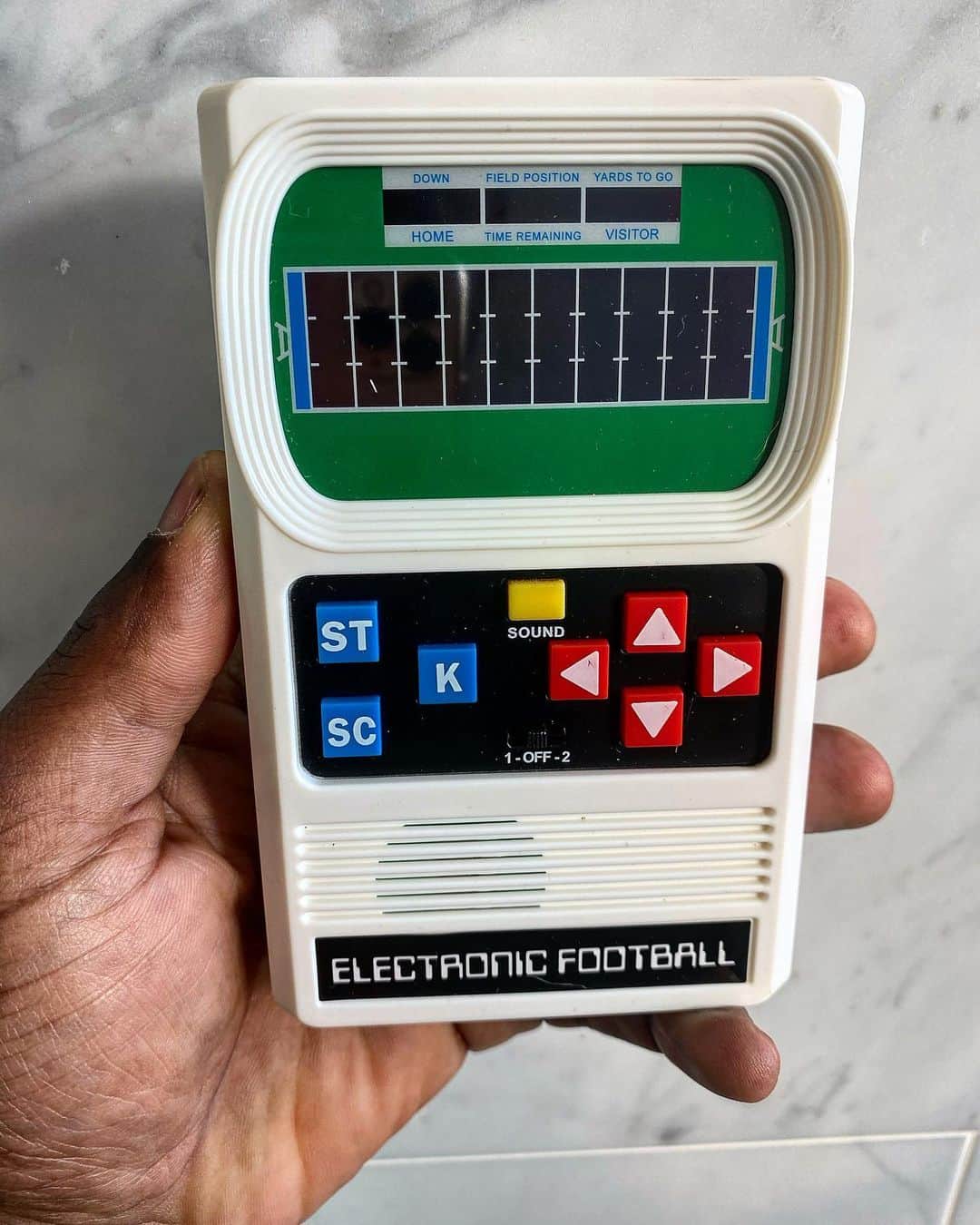 ブライアン・マックナイトのインスタグラム：「So.  Let me tell you all about my wife @leilani_211,  from the “what do you get a man that has everything, for Christmas “ file.  I told me wife about this little football game that I wanted so badly when I was 9 or 10  but there was no way I could ask my mother for it, she would have said it was frivolous . So I never got one of my own . 40 years later from that one conversation, this was waiting for me under the tree this Christmas and I swear it was the best gift Ive ever gotten in my whole life!!!! thank you baby for your heart and the wonderful giving person that you are not just to me but everyone❤️❤️❤️ truly an ANGEL on earth I’m so in love with you and so proud to be your husband  #brianized #mrandmrsmcknightworldtour21  #iloveourlife #bestchrismasgiftever」