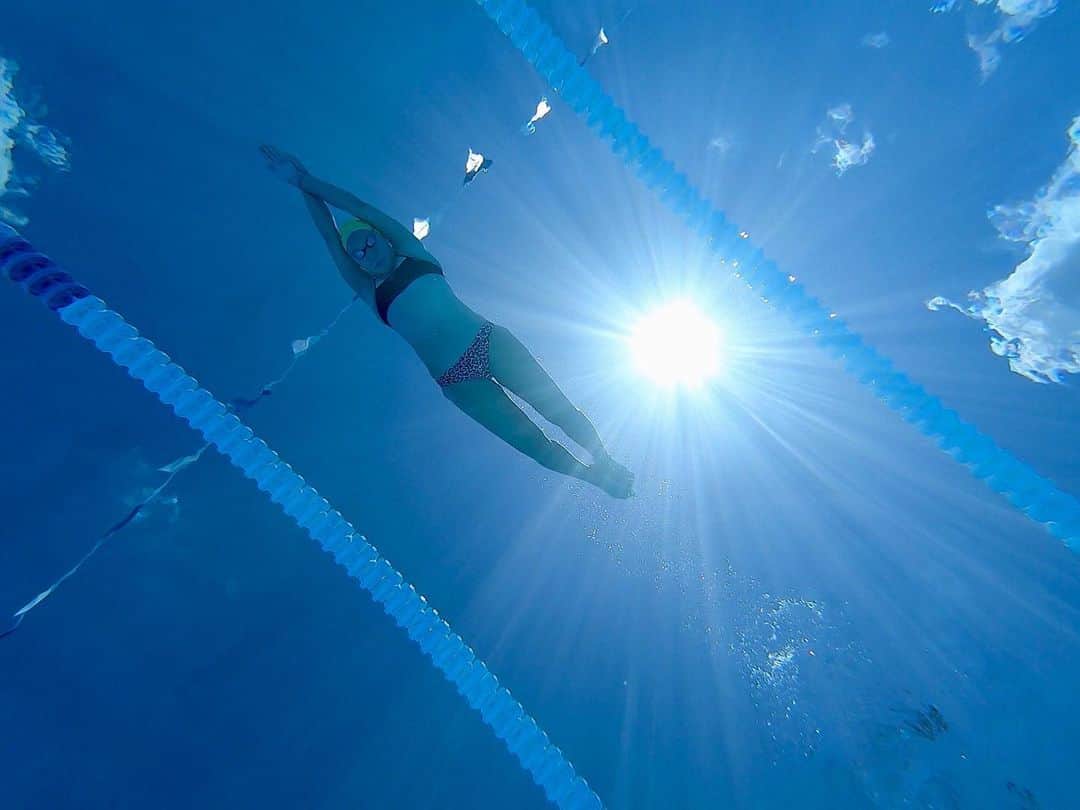 Julieさんのインスタグラム写真 - (JulieInstagram)「“Your world is as big as you make it.” 🌎🌊Georgia Douglas Johnson  . . . . #arenawaterinstinct #latergram #swimmer #summerjulep #swimming #swim #swimlife #swimmerslife #loveswimming #swimmersofinstagram #instaswim #instaswimming #mastersswimming #instaswimmer #usaswimming #swimtraining #swimpractice #myswimpro #swimsmarter」1月5日 0時29分 - summerjulep