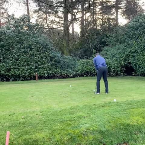 のインスタグラム：「Love this sound.... #golf #strike」