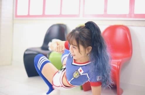 及川愛未のインスタグラム：「2021年も⚽️⚽️ 📸 @jun_11_photo さん #shooting #撮影 #studio #ahappynewyear #happynewyear #happynewyear2020 #リクエスト撮影 #撮影会 #soccer #アリアナポニー #blue #model #サロンモデル #ブライダル #ウェディングモデル #ブライダルモデル　 #ポートレートしま専科  #ポートレート  #photography  #写真  #写真好きな人と繋がりたい  #写真撮るの好き人と繋がりたい  #portraitmodel  #東京カメラ部  #カメラマン募集  #ファインダー #ファインダー越しの私の世界 #仕事始め  #followme ‪ ‬」