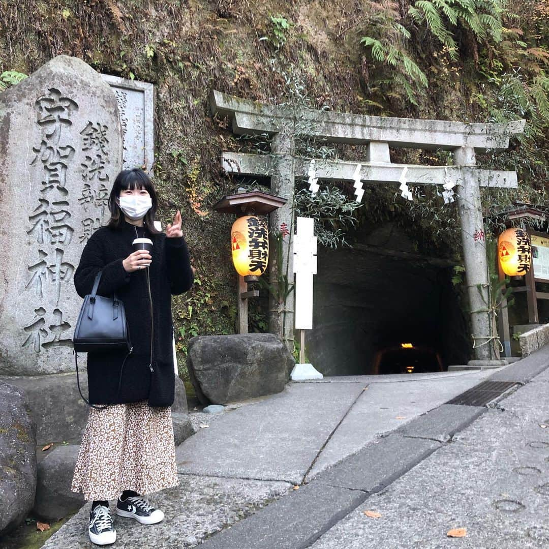 佐藤 渚さんのインスタグラム写真 - (佐藤 渚Instagram)「たくさん歩いてたくさん神社を巡った日⛩  #鎌倉#神社巡り#銭洗弁天 #葛原岡神社 #佐助稲荷神社 #領域展開」1月5日 0時43分 - nagisa_1222