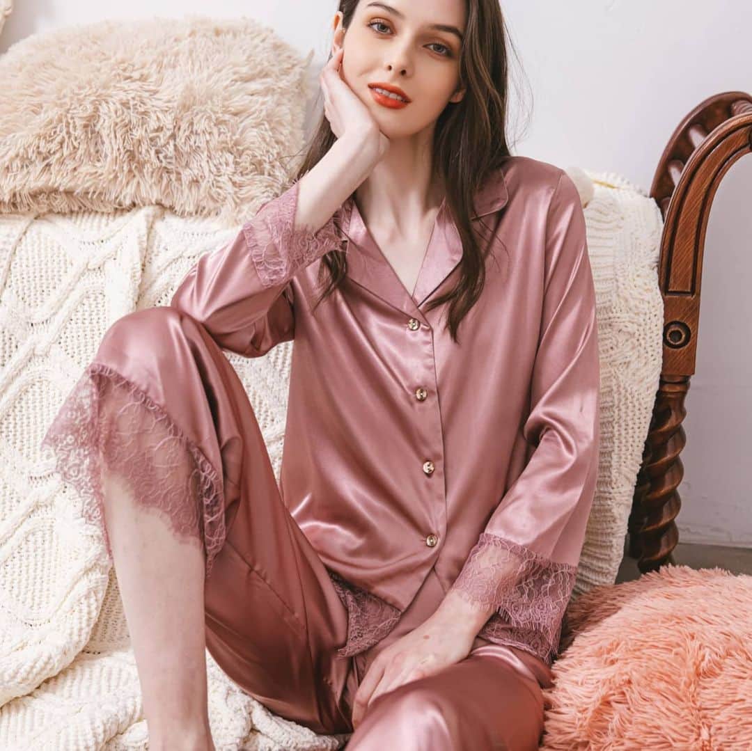 SHEINさんのインスタグラム写真 - (SHEINInstagram)「Comfy and cute at home ✨  Shop Item #: 1309897, 1496933, 1520534, 1307021, 793345, 983073  #SHEINgals #SHEINstyle #SHEINfw2020 #SHEINathome #casualstyle」1月5日 0時45分 - sheinofficial