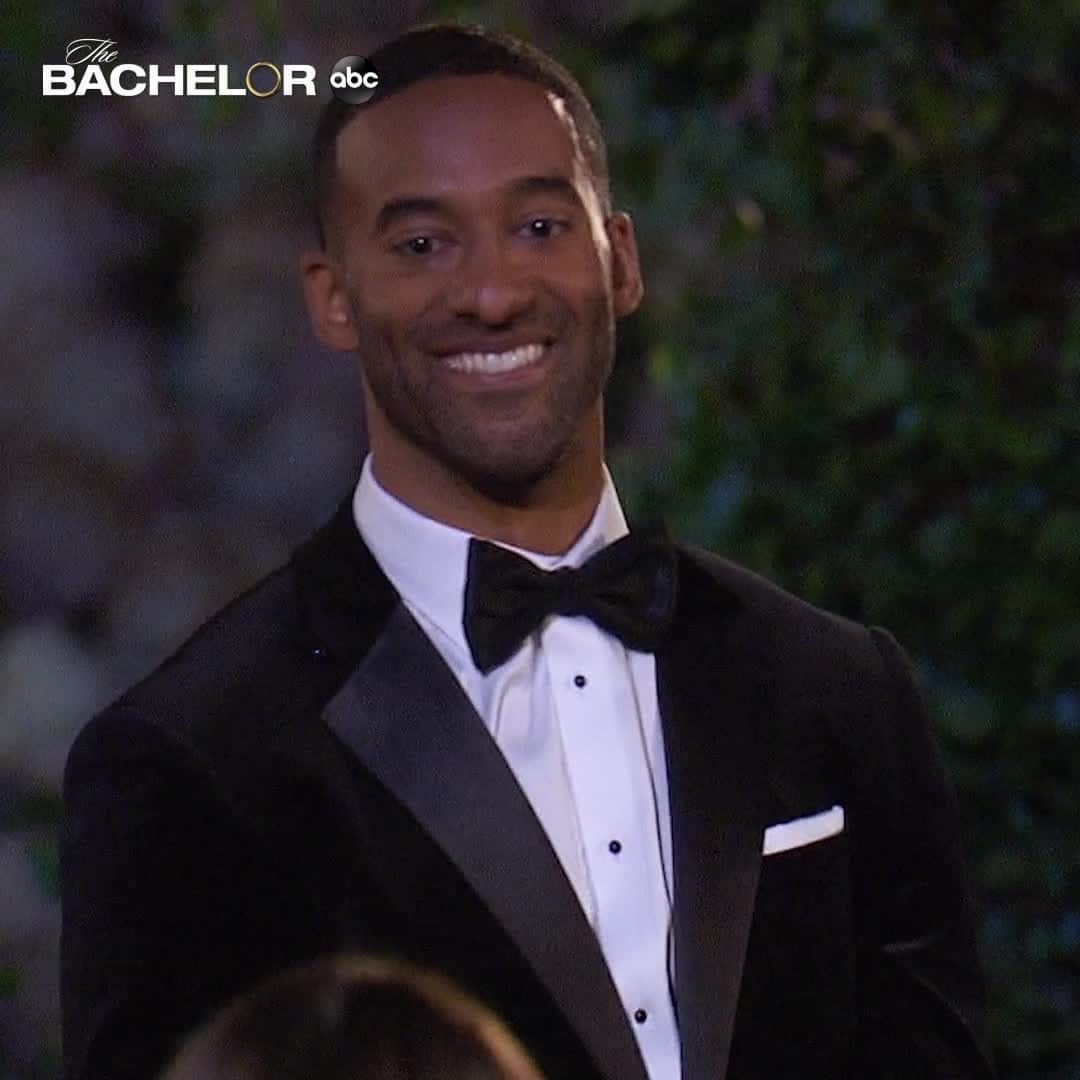 アメリカン・ブロードキャスティング・カンパニーのインスタグラム：「#TheBachelor is BACK!✨Don’t miss a minute of the drama-filled premiere TONIGHT at 8|7c on ABC. 🌹」