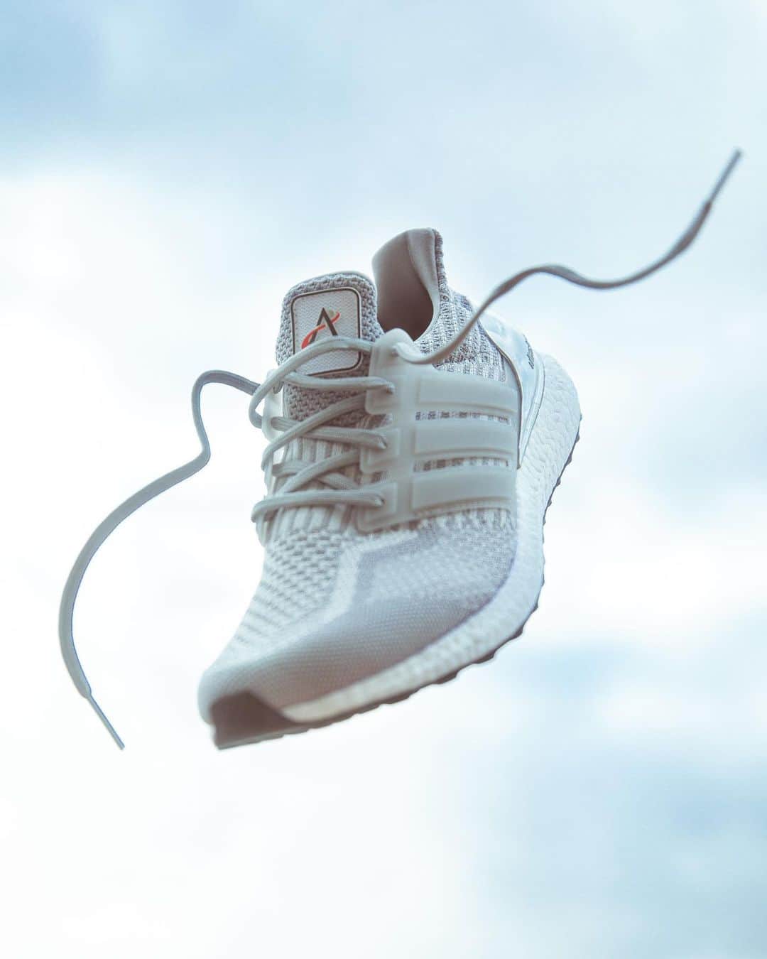 Macy'sのインスタグラム：「Coming in for a landing: adidas UltraBOOST DNA. Feel the Boost with this NASA Artemis Mission exclusive — and help launch @NASA’s mission to send the first woman to the moon by 2024. 🌙」