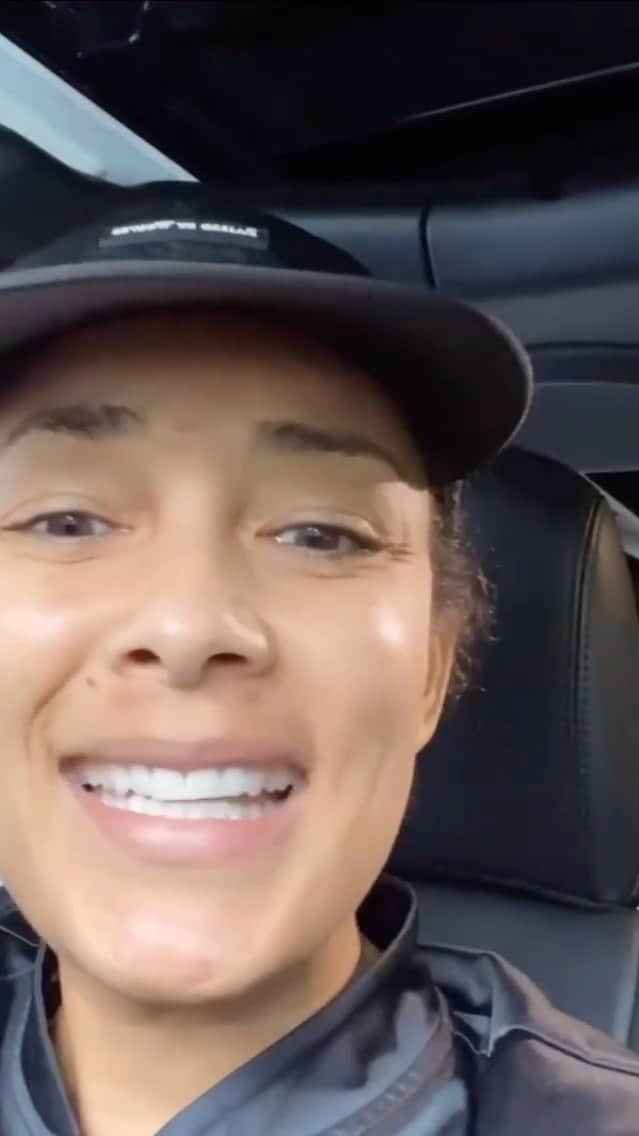 ロザリオ・ドーソンのインスタグラム：「Shared Joy vs Shared Aversion Via @amandaseales #igstorygems Something so small can achieve such a big difference in what we give off and what we attract 💖 #energy #2021」
