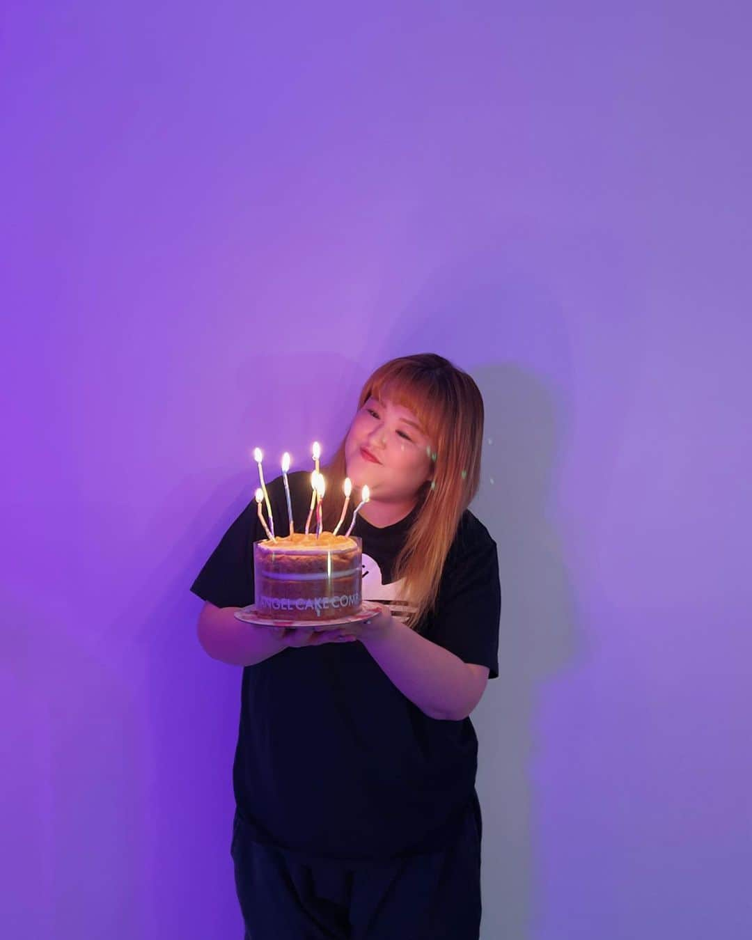 イ・グクジュさんのインスタグラム写真 - (イ・グクジュInstagram)「. 💜🥳💜🎂💜」1月5日 3時07分 - gookju