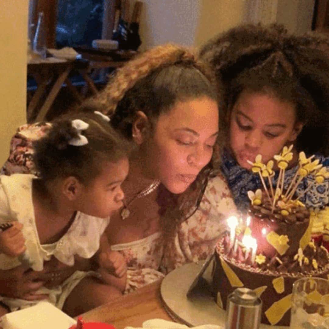 E! Onlineさんのインスタグラム写真 - (E! OnlineInstagram)「9-4-8-1... Beyoncé, celebrating her B-day. The queen just gave us a never-before-seen glimpse into her 38th birthday celebration with her family (the twins!), and the precious pics are in our bio. (📷: Beyonce.com)」1月5日 3時15分 - enews