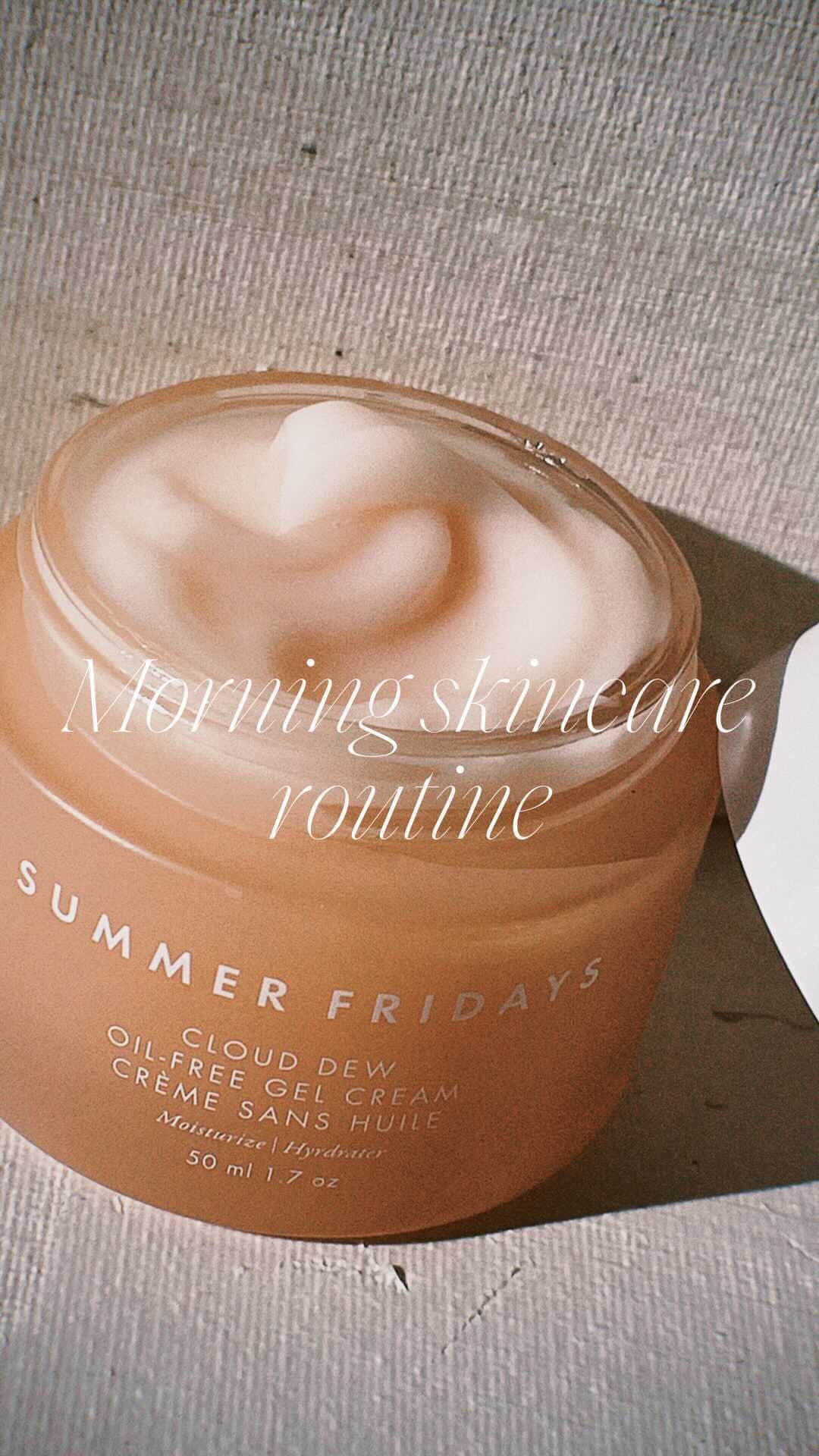 Marianna Hewittのインスタグラム：「How I use @summerfridays cloud dew in my AM skincare routine  • super amino gel cleanser • cc me serum • cloud dew • spf」