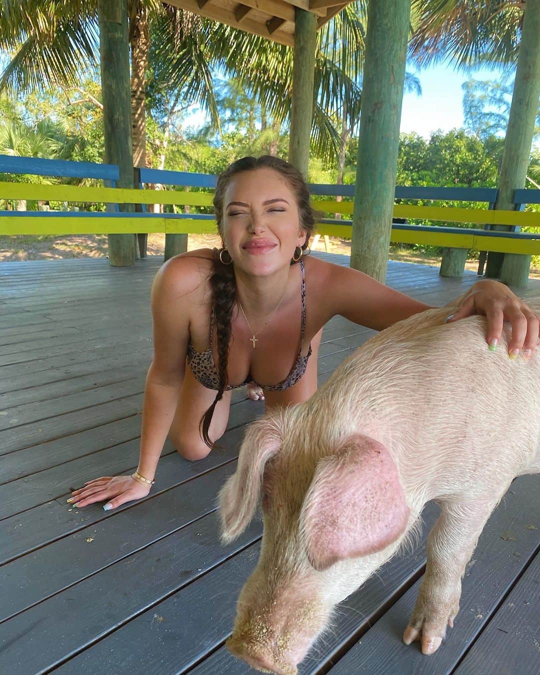 Anastasia Karanikolaouのインスタグラム：「bahama mama 😊」