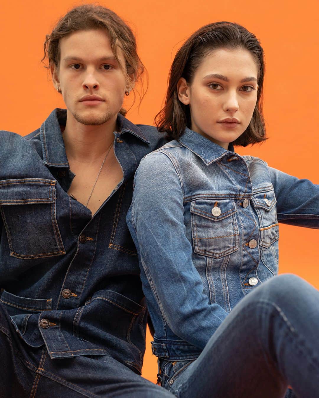 ケアレーベルのインスタグラム：「Couple⁣ ⁣⁣⁣⁣⁣⁣⁣⁣ care-label.com⁣⁣⁣⁣⁣⁣⁣⁣⁣⁣⁣⁣⁣⁣⁣⁣ ⁣⁣⁣⁣⁣⁣⁣⁣⁣⁣⁣⁣⁣⁣ #carelabel #denimlovers #denimstory #denimaddiction」