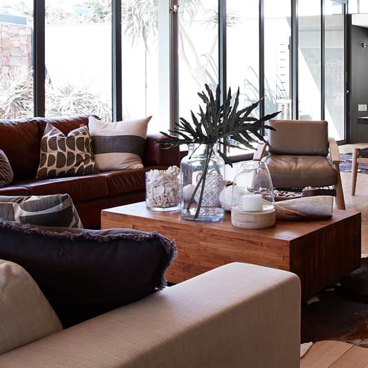 GILTのインスタグラム：「You’re there all the time. You might as well make a few upgrades. Tap the link in bio to shop picks for the living room, kitchen, and beyond.」