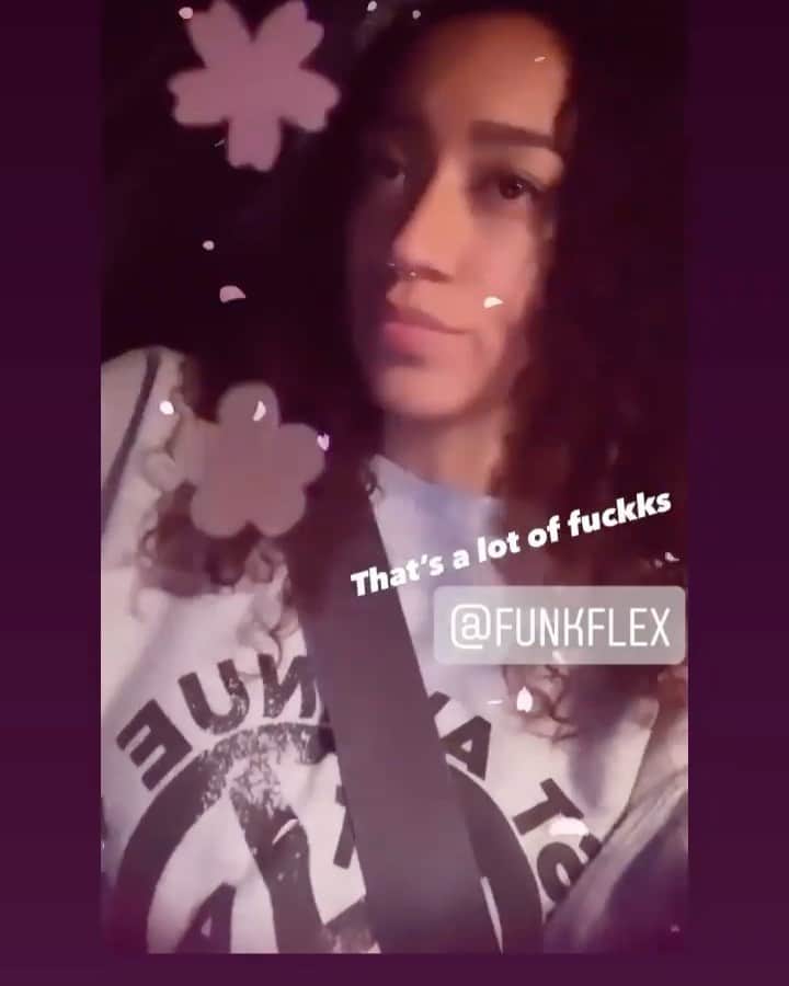 ファンクマスター・フレックスのインスタグラム：「Sometimes I’m annoying I know! 😂😂😂 😂 I LIKE TO TALK ALOT! 🤷🏾‍♂️ @funkflex / @djdayvi / @fivioforeign_8fs off my album! Vid via: @mz_inkk」