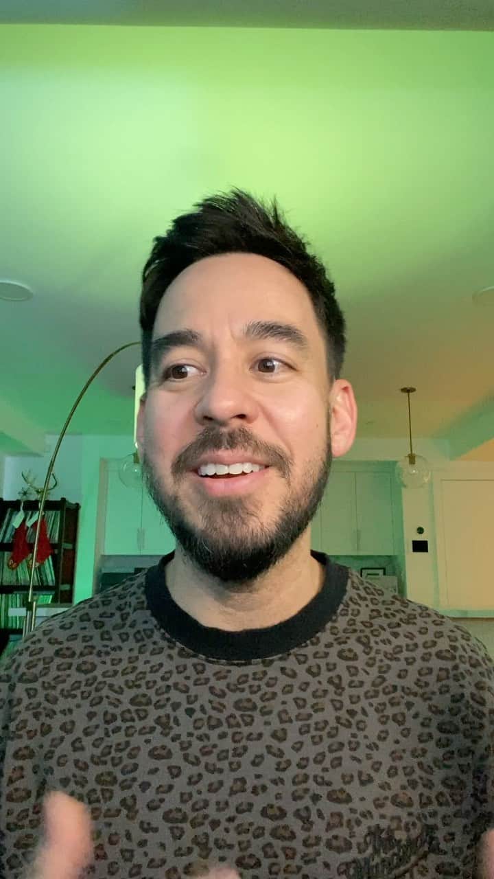 マイク・シノダのインスタグラム：「For 2021, I wanted to find a way to give back to my amazing community online. I’m looking for voclaists, rappers, and songwriters who need help getting to the next level. If I find someone great, I’ll produce their track, live on my Twitch channel. There’s no formal contest, just an intention. The fans on Twitch will help me find the right vocalists. my only “rules” are 1.) I’m not doing vocals, 2.) I’d like the artist to only contribute vocals and one instrument, nothing filled-out, just the “song,” and 3.) no back-seat producing, the track has to be in my hands until I feel like I’m done. If you want to participate, go talk to the fans on Twitch.tv/OfficialMikeShinoda」