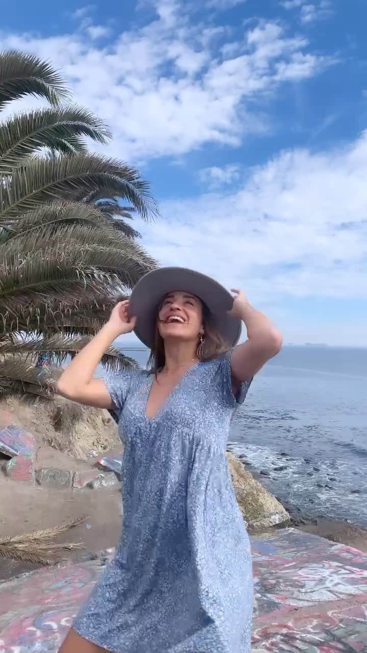 ジェマ・マリンのインスタグラム：「6 years in Los Angeles and never knew about this place till few weeks ago 😍 I’m sure that one of the things I’ll do once this pandemia is over, will be traveling as much as I can ✈️ Did I mention i had a flight and everything ready to spend 10 days in India on May? But it got all cancelled due to COVID. So that place will be one of the first ones in my list 📝  Where would you travel right now??  #traveling #california #cali #momentosinolvidables #happyme  @poetaurbano @anamenaoficial」