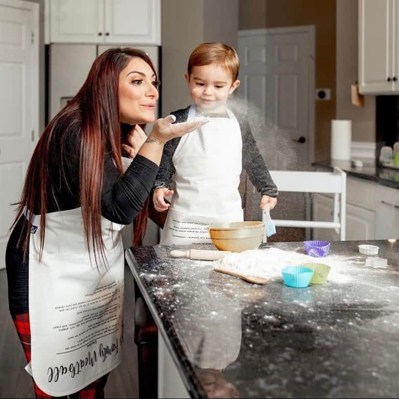 ディーナ・ニコール・コルテーゼのインスタグラム：「So blessed to be able to start a family business and feature my beautiful baby boy while making such fun memories 💙 for everyone already following @christopherjohnclothing and for everyone that already has purchased thank you so much for all the love and support 🥰 #boymom」