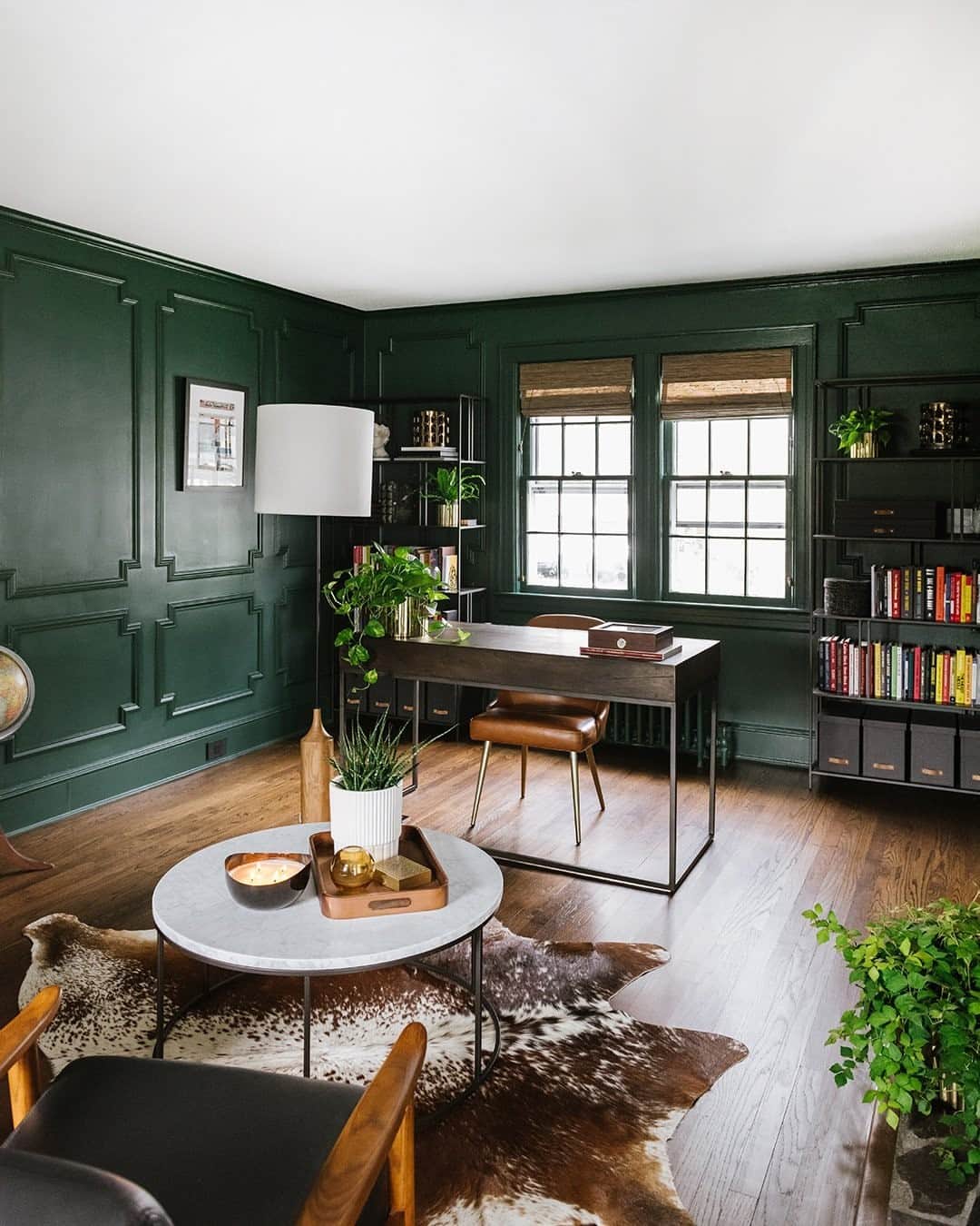 のインスタグラム：「Need some organization inspiration? The professional organizers behind @horderly turned to the #WestElmDesignCrew to outfit their home with functional storage pieces that make living a decluttered life even easier. Tap the link in our bio for the full tour! (Paint: @sherwinwilliams Billiard Green SW 0016)」