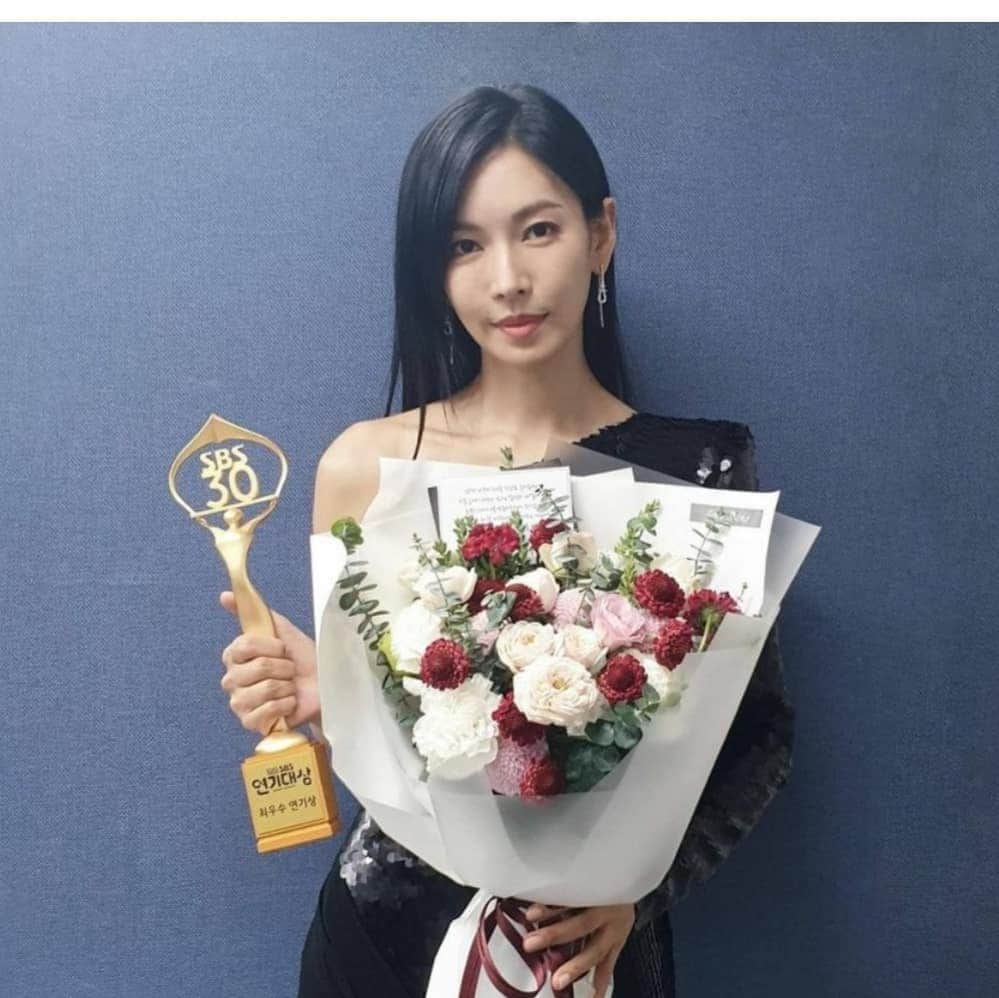 キム・ソヨンのインスタグラム：「감사합니다^^*🙏❤」
