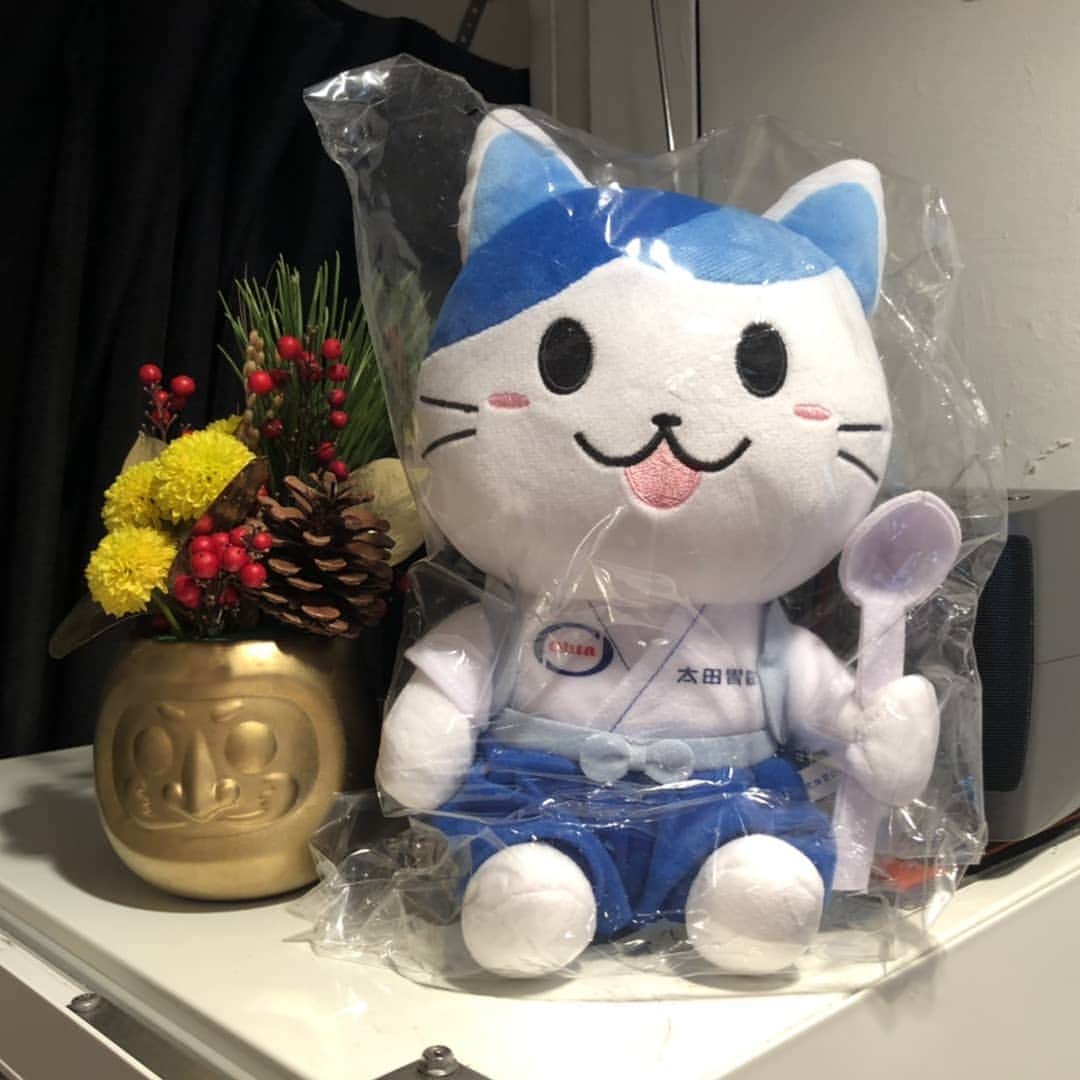 HEY!たくちゃんのインスタグラム：「花とキャラクター」